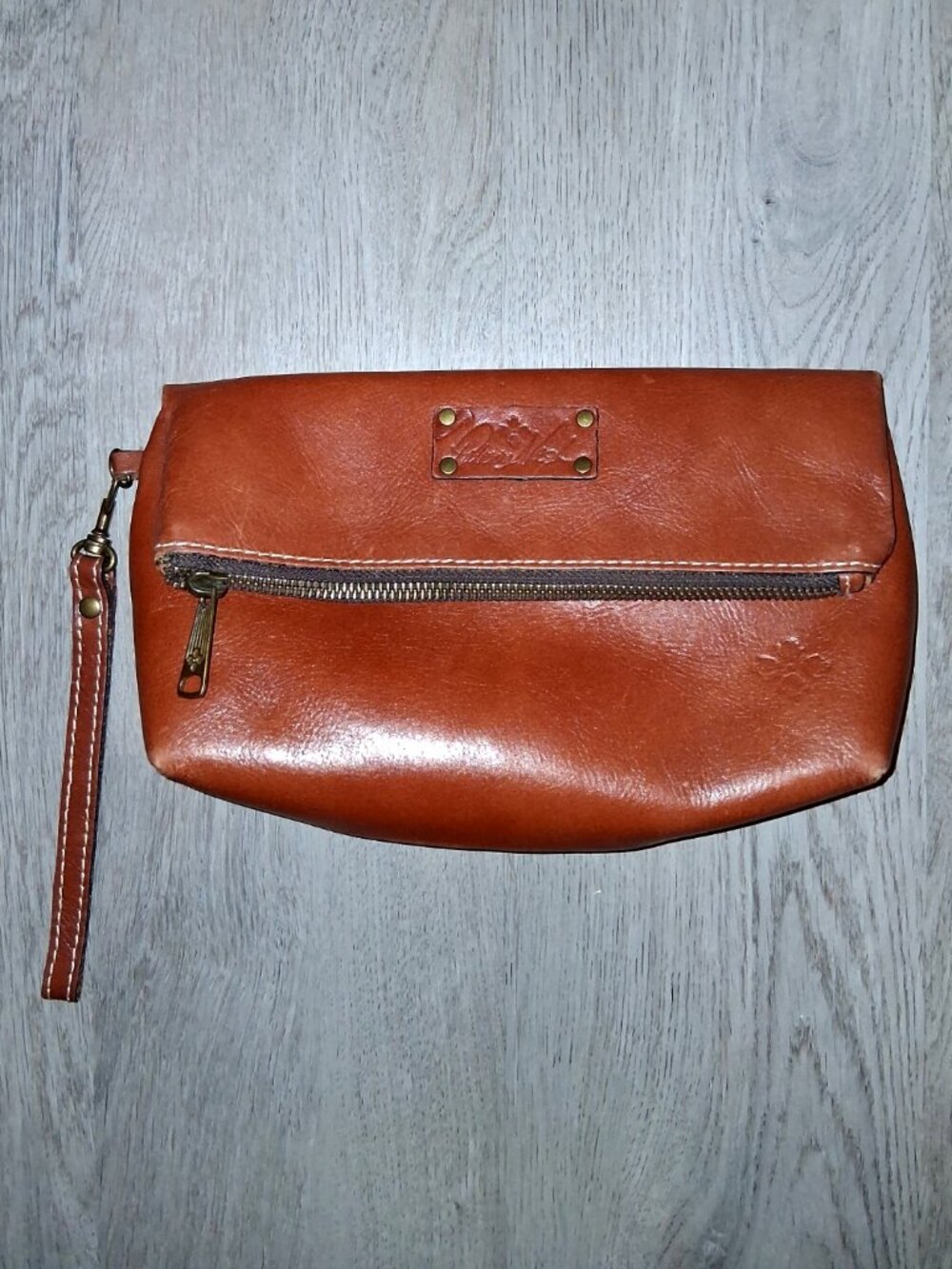Patricia Nash Valerie Fold Over Genuine Leather Brown Wristlet Clutch Zip Bag